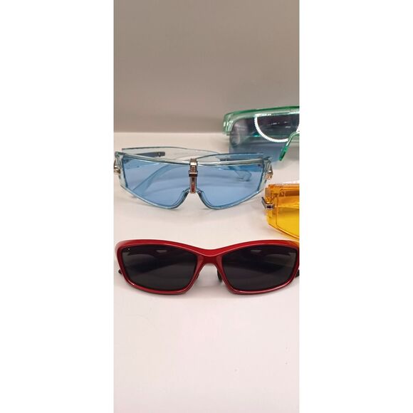 4 Pairs of Fashion Colors Modern Style Futuristic Sunglasses - Picture 10 of 11
